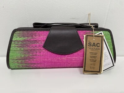 Le SAC Clutch Purse Pink & Green Design With Removable Strap - Image 1 of 4