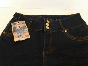 CLASSIC BLUE Jean Co WOMEN'S DK Blue JEANS Size 9 (28" Waist X 28" Length) NWT - Picture 1 of 11