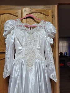 Stunning Vntg Wedding Dress By Mary's Import Bridal. Sz 4/6 Originally $3400.00 - Picture 1 of 24