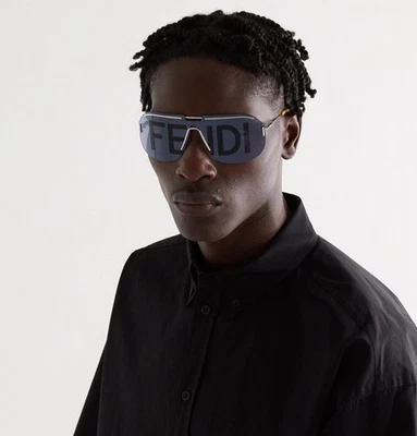 Gafas de sol FENDI D-Frame estampado de logotipo acetato y tono dorado $620 - negras - 99 mm Foto 1 de 4