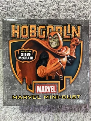 Busto Bowen Hobgoblin Firmado AP Prueba de Artista Base Dañada Ver Fotos Foto 1 de 4