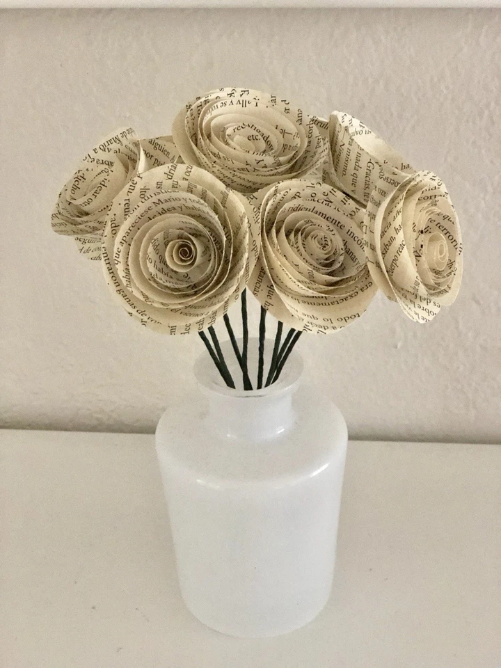 Páginas de libro/libro flores/ramo/amantes de los libros/regalo de alfabetización Foto 1 de 4