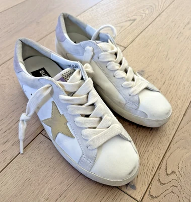Gorgeous Golden Goose Superstar with purple heel tab gold star 42 Woman's 12 - Image 1 of 4