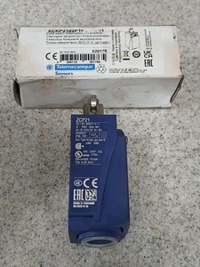 *NEW*TELEMECANIQUE XCKP2102P16 LIMIT SWITCH/COMPACT CONTROL CIRCUIT INTERRUPTER - Picture 1 of 3