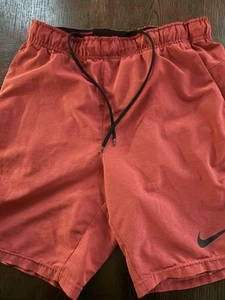 Nike Men’s Shirt Size S Small Red EUC - Picture 1 of 5