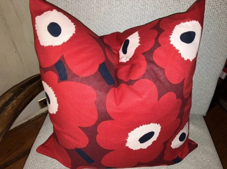 Marimekko PIENI UNIKKO 2, Red Flower Pillow Cover And Insert. Original Fabric - Image 1 of 2