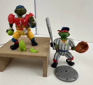 Teenage Mutant Ninja Turtles Grand Slammin' Raph & T.D. Tossin' Leo - Playmates - Picture 1 of 5