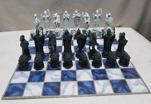 2002 Harry Potter Wizard Chess Set Mattel Game ( 32 pieces ) Complete - Picture 1 of 10