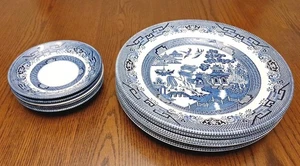 Vintage Churchill Willow Made in England 6 - 10 1/4 Speiseteller 6" und 6" Untertassen - Bild 1 von 24