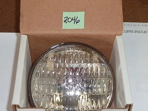 Wagner 4512 Par-36 Bulb 4.7V  2.35W  Bulb Dia. 4-1/2" // 114mm - Picture 1 of 7