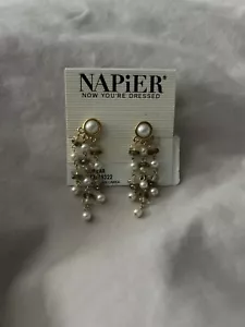 NAPIER Screwback Dangle Earrings Faux Pearl Gold Tone Vintage New With Tags - Picture 1 of 2