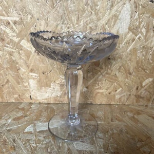 Vintage Pressed Floral Crystal Glass Compote Footed Sweet Candy Dish Bowl 21.5cm - Picture 1 of 10