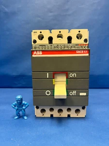Disyuntor ABB SACE S3H S3H160 160 A, 690 VAC, 3 polos 1SDA013405R1 - Imagen 1 de 6