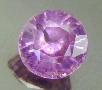 Stunning Beautiful 1.41 Ct Natural Purple pink Spinel round cut Gemstone - Image 1 of 2