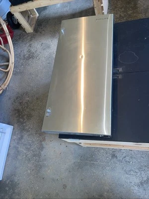 Nevera Samsung puerta derecha RF25HMEDBSR Foto 1 de 4