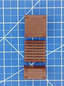 O Scale CRATES & Pallet - Scenery Accessories - Plastic 1:48 Scale Lot of 3 - Picture 1 of 3