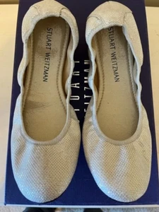STUART WEITZMAN FRISKY METALLIC SILVER LEATHER FLATS, SIZE 6.5 - Picture 1 of 5