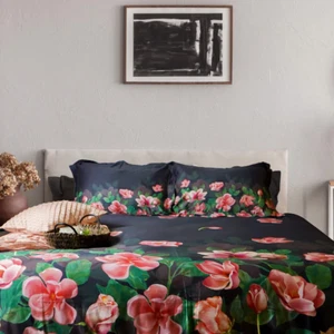 Duvet Quilt Cover Set in Black & Red Premium Quality 100% Cotton Bed of Roses - Picture 1 of 3