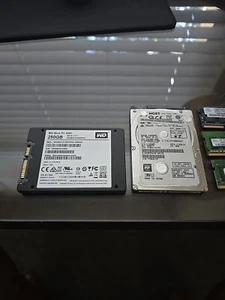 WD Blue PC SSD 250gb + HDD 500GB + memory 4gb 2Rx8, 2gb 1Rx16, 4gb 1Rx16 - Picture 1 of 5
