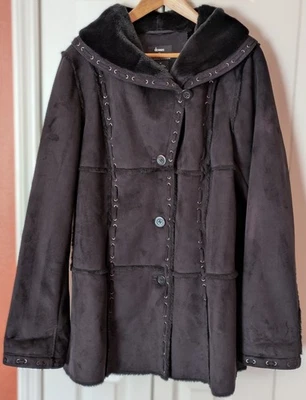 Chaqueta Dennis Brasso Negra Imitación Gamuza M Piel Felpa Cuello Ancho y Forro Mujer Foto 1 de 4