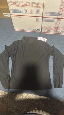 Top corto Wild Fable negro manga larga cuello alto falso para mujer S Foto 1 de 2