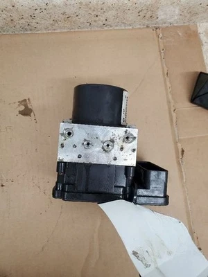 2008 Dodge Charger ABS Anti-Lock Brake Pump Assembly Single Piston Calipers OEM Foto 1 de 4