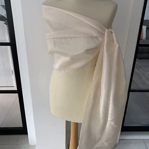 Creme Taft Brandneu Damen Abend Schal/Halstuch - Bild 1 von 4