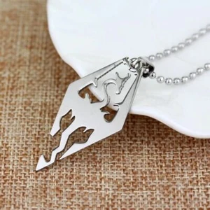 COLLANA CORDONCINO CIONDOLO DRAGO IN ACCIAIO INOX ARGENTO DA UOMO IDEA REGALO - Foto 1 di 7