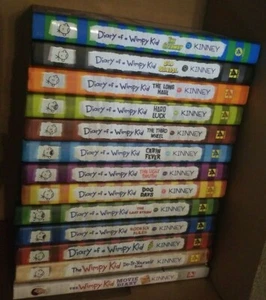 13 DIARY OF A WIMPY KID SERIES 1 - 10, 12 - MOVIE BOOK + DO IT YOURSELF - Bild 1 von 2