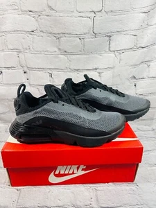Nike Air Max 2090 GS Sportschuhe schwarz grau CJ4066-001 Paket Größe 5 Damen 6,5 - Bild 1 von 6