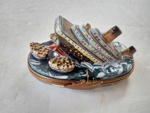 Vintage Limoges France Titanic Ship Sinking Peint Main Trinket Box w/ LIFEBOATS - Picture 1 of 24
