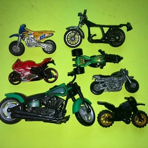 Lote de 7 juguetes para moto fundidos a presión y plástico más Hot Wheels - Imagen 1 de 5