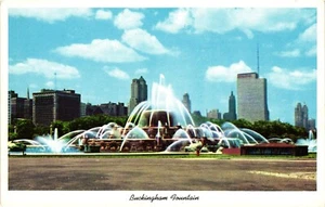 Postkarte: Buckingham Memorial Fountain, Grant Park - Chicago -- Illinois -- USA - Bild 1 von 2