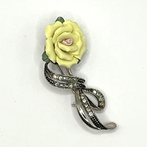 Avon Sweet Rose Pin Yellow Porcelain Rose Rhinestones Silver Tone w/Box 2005 - Picture 1 of 13