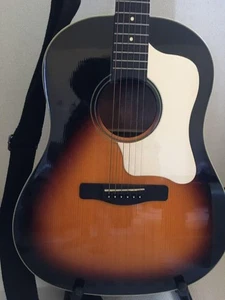 Chitarra elettrica acustica Greg Bennett Sunburst - Foto 1 di 4