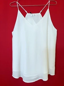 Small ❤️ Evera B weißes Chiffon Damen V-Ausschnitt Tank Top mit verstellbaren Trägern - Bild 1 von 10