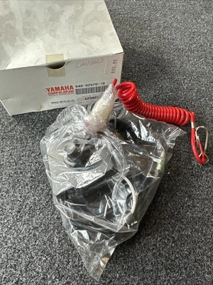 NOS Yamaha Outboard Panel Safety Stop Switch 64D-82570-10 - Image 1 of 4
