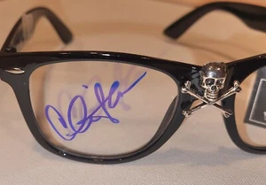 GAFAS FIRMADAS CHARLIE SHEEN 'MAJOR LEAGUE' WILD THING *BECKETT COAV2W238822 - Imagen 1 de 8