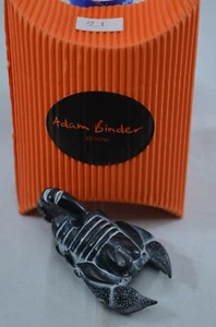 HARMONY KINGDOM ADAM BINDER PALM CHARM - SCORPION (2122) - Bild 1 von 5