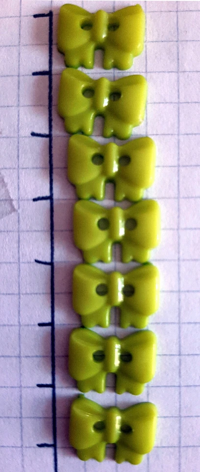056- 7 Knöpfe Kinder Kiwigrün Schleife Basteln - Bild 1 von 1