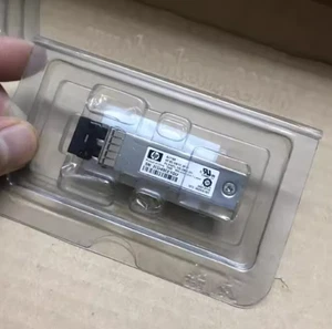 HP Nuevo módulo óptico AJ718A HP 8GB SW FC SFP+ UPS entrega rápida - Imagen 1 de 2
