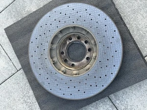 Bremsscheibe Keramik vorne links Audi Q7 4L 6.0 TDI V12 4L0615301C - Bild 1 von 2