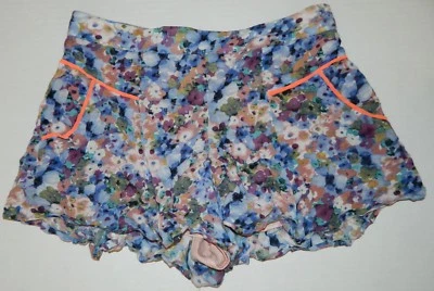 PANTALONES CORTOS DE RAYÓN FLORAL DE CINTURA ALTA MARCA MISS LUSH FORRADOS CREMALLERA TRASERA TALLA MEDIANA  Foto 1 de 4