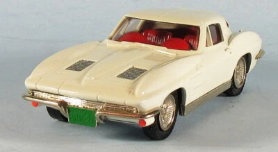 BROOKLIN 1963 Chevy Corvette Sting Ray (White) 1/43 Scale Diecast Model MINT! - Image 1 of 4