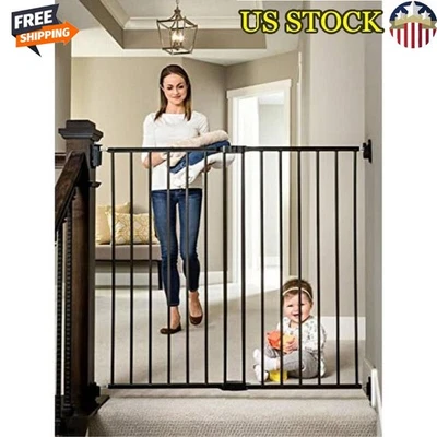 Escalera y pasillo extra altos se expanden a través de la puerta del bebé puerta para perros negra Foto 1 de 4