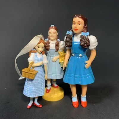 Dorothy Mago de Oz Muñeca 4" MGM Turner Figuras y Adornos Lote de 3 Foto 1 de 4