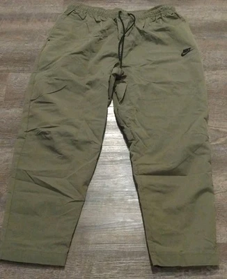 Pantalones de cercanías forrados Nike Tech Essentials DQ4343-222 verde oliva militar para hombre XL Foto 1 de 4