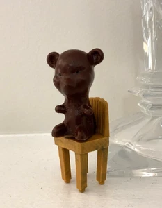 Vintage Hasbro STORYKINS Goldie Locks 3 Bears BABY BEAR Chair ONLY Kiddles Clone - Picture 1 of 6