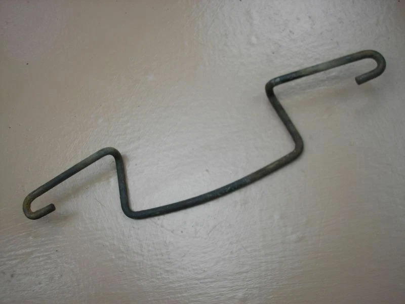 Sears GTV/18 Tractor Mower Drive Belt Guide - Image 1 of 1