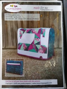 Nuevo en paquete patrón de papel | Cubierta de máquina de coser hecha para mí | por Two Pretty Poppets - Imagen 1 de 1